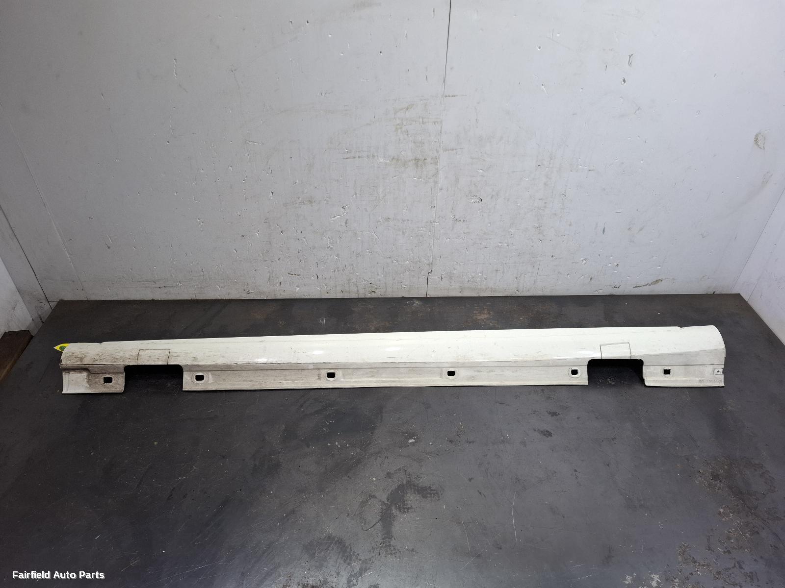 2013-2019 Mercedes Cla Class Side Step Skirt