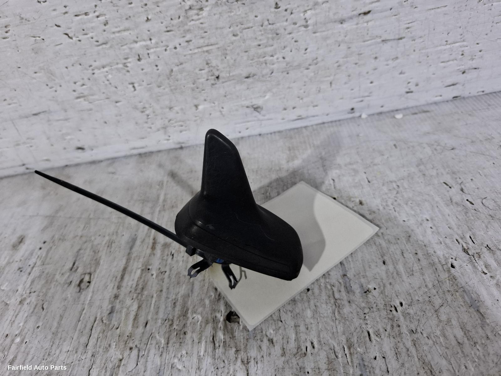 2012-2017 Volkswagen Golf Antenna