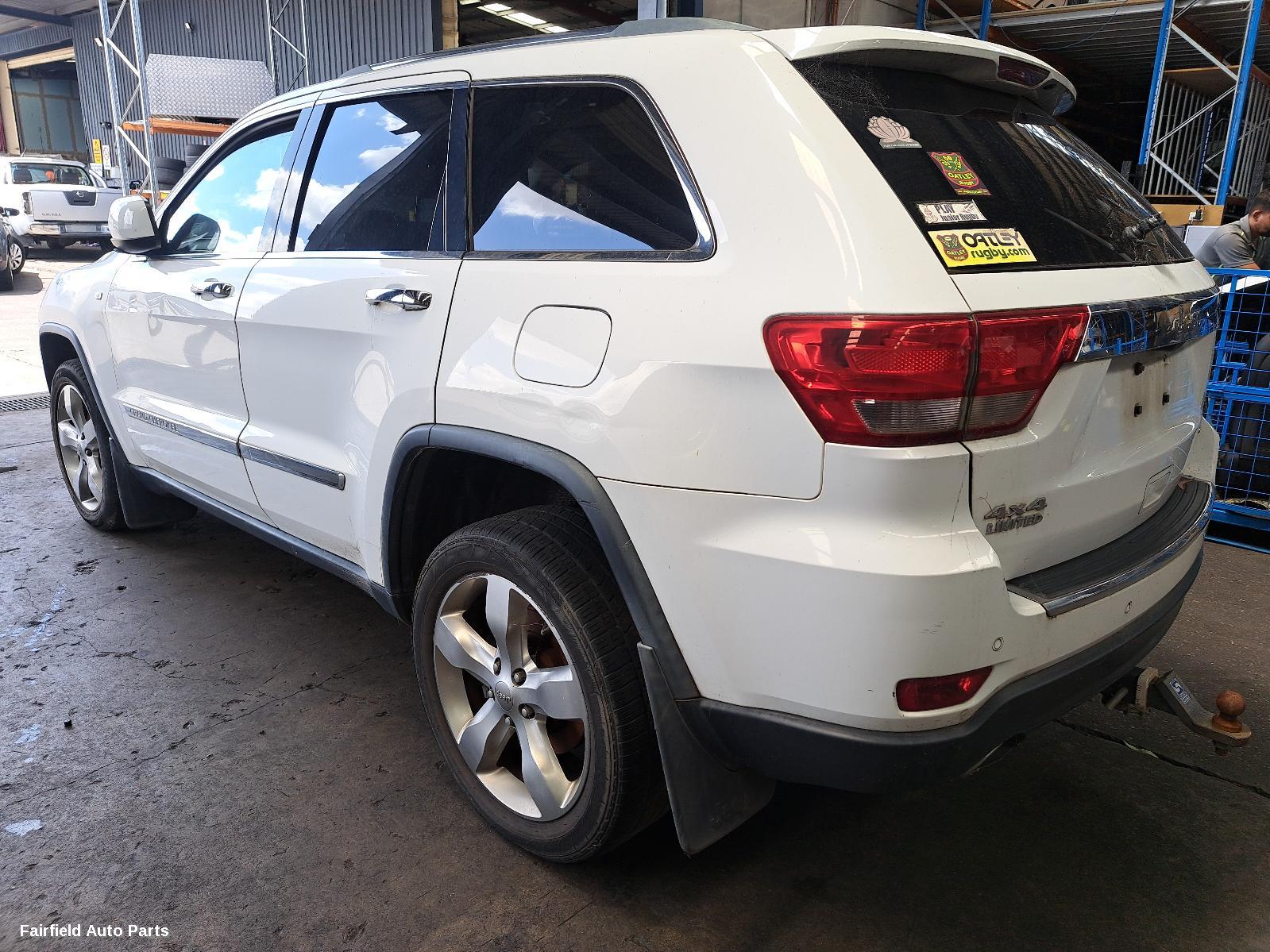 2012 Jeep Grandcherokee Right Front Door