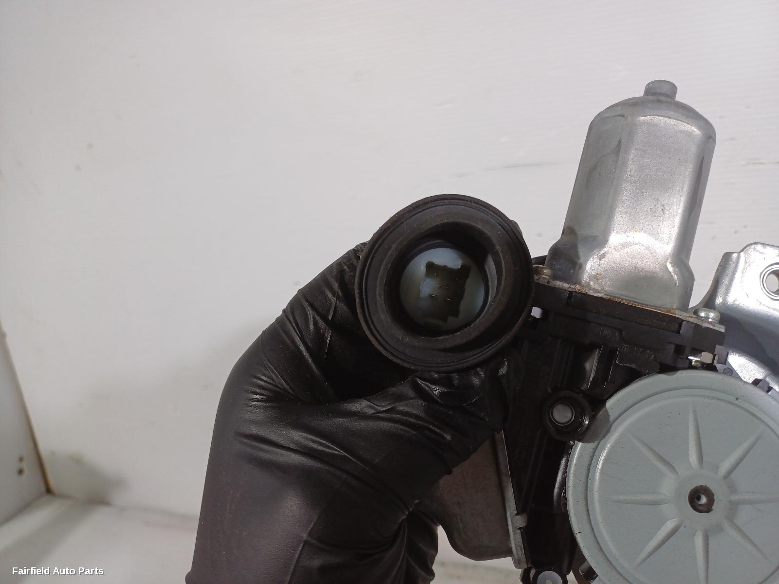 2011-2019 Toyota Yaris Right Front Window Reg Motor