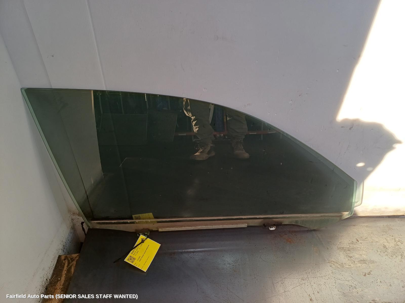 2007-2014 Toyota Kluger Right Front Door Window