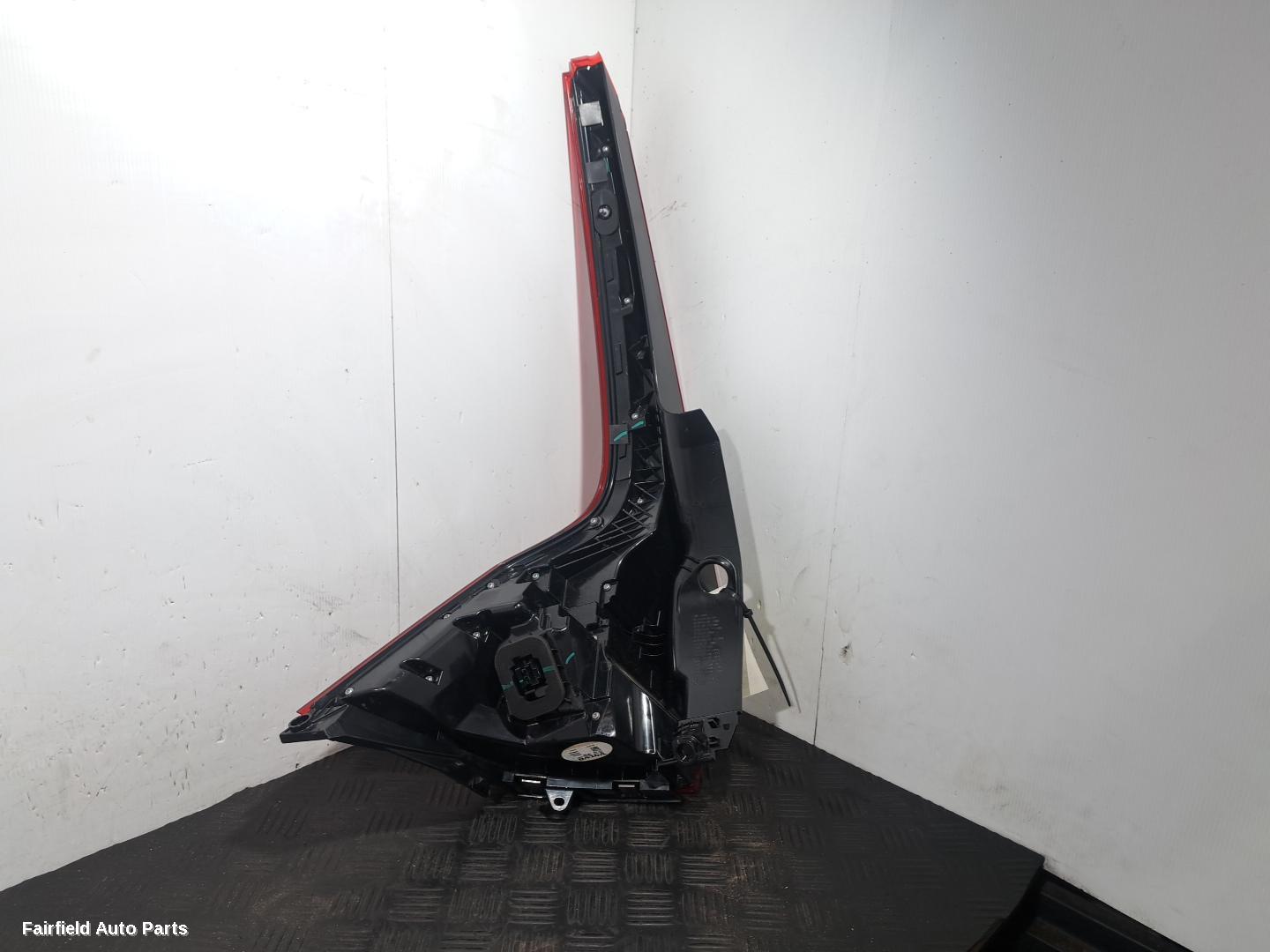 2017-2025 Volvo Xc60 Right Taillight