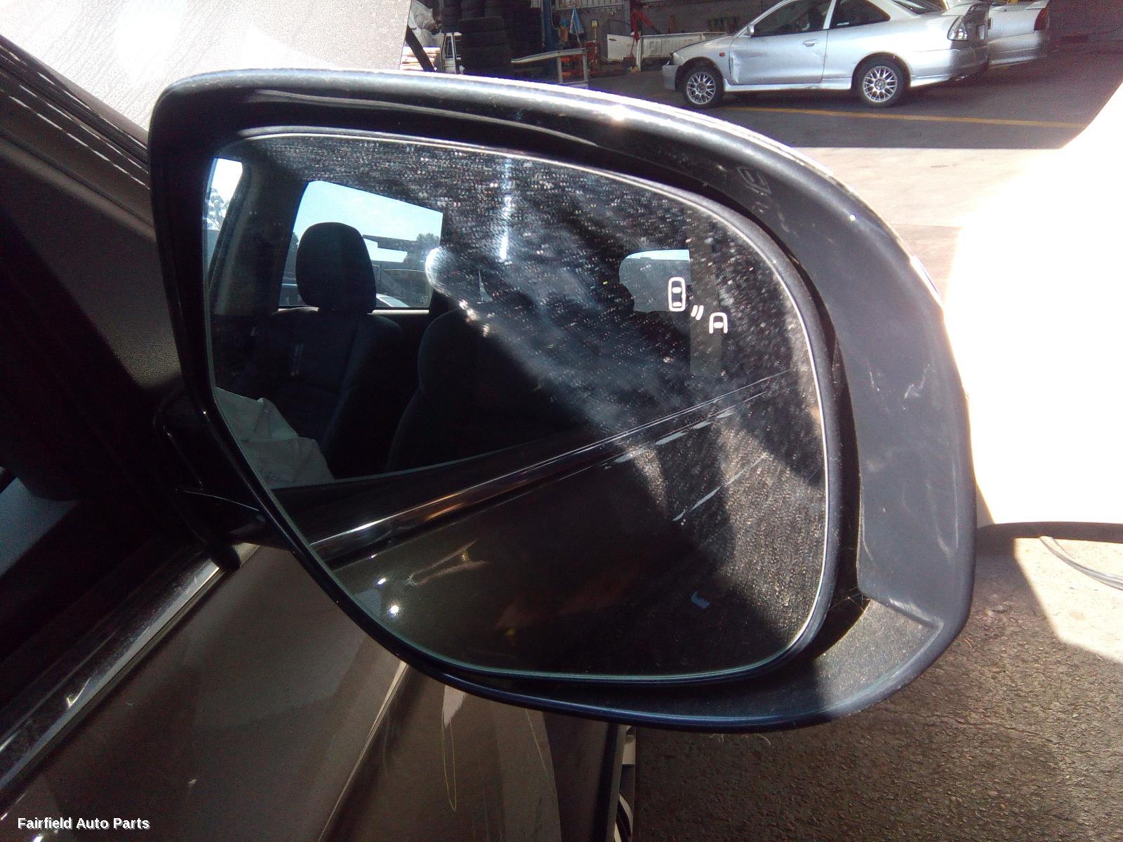 2015-2021 Mitsubishi Outlander Side Step Skirt