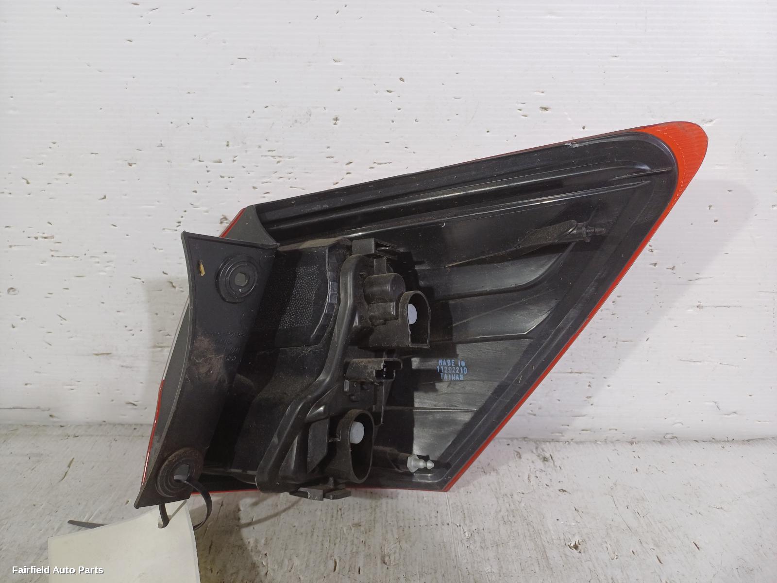2012-2014 Nissan Dualis Left Taillight