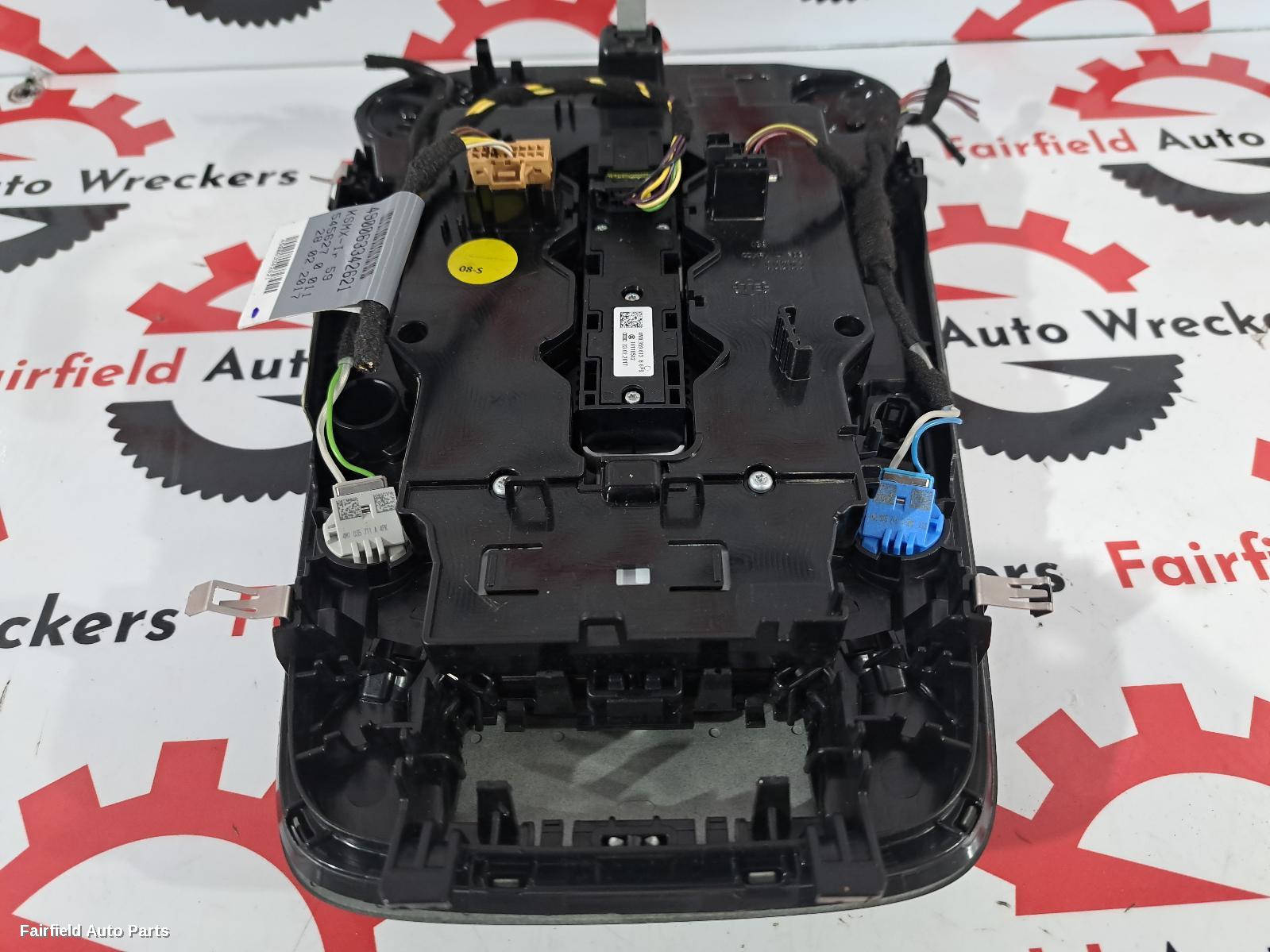 2009-2017 Audi Q5 Courtesy Light
