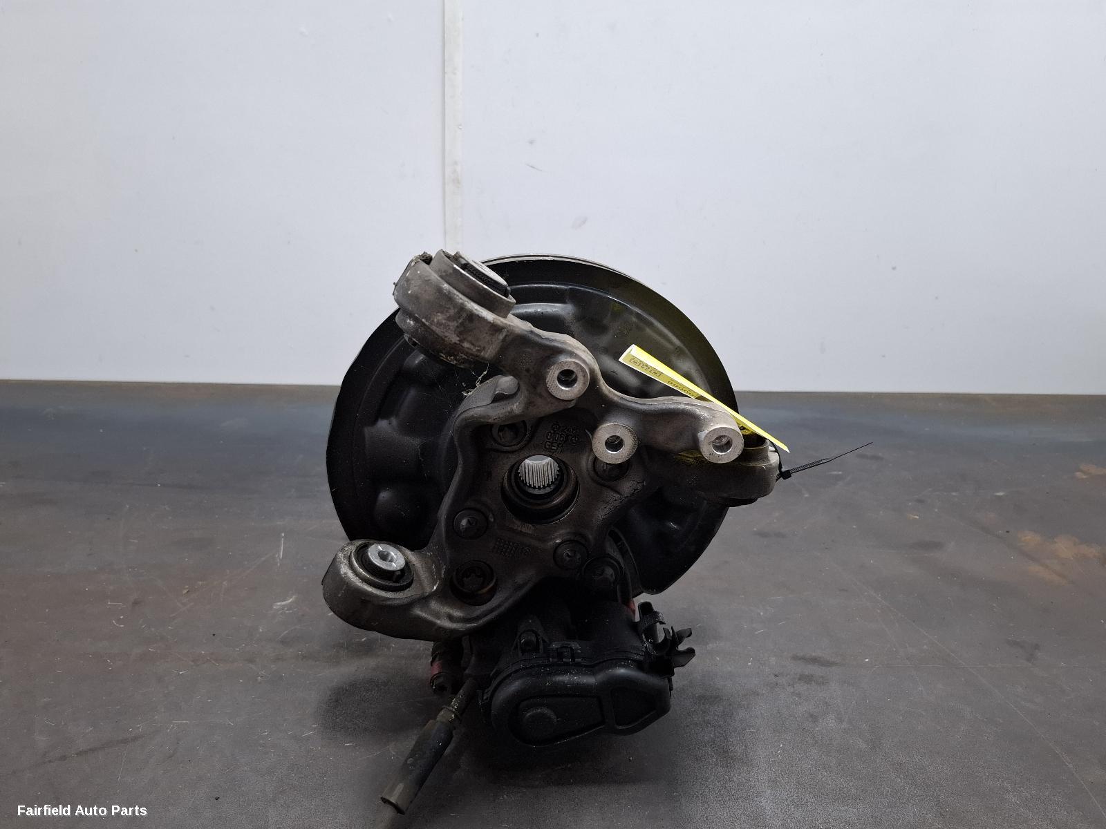 2013-2019 Mercedes Cla Class Right Rear Hub Assembly