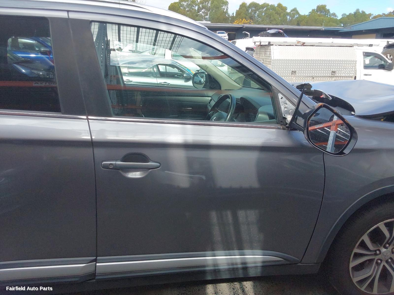 2017 Mitsubishi Outlander Courtesy Light