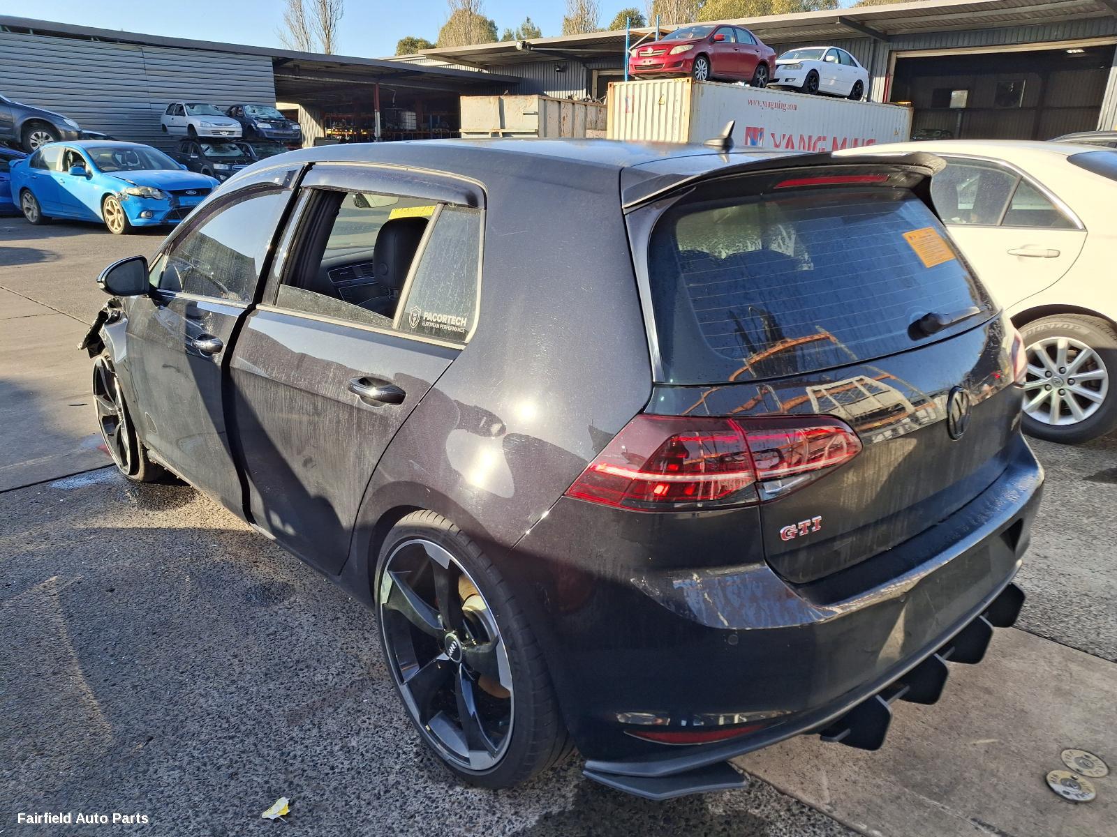 2016 Volkswagen Golf Instrument Cluster