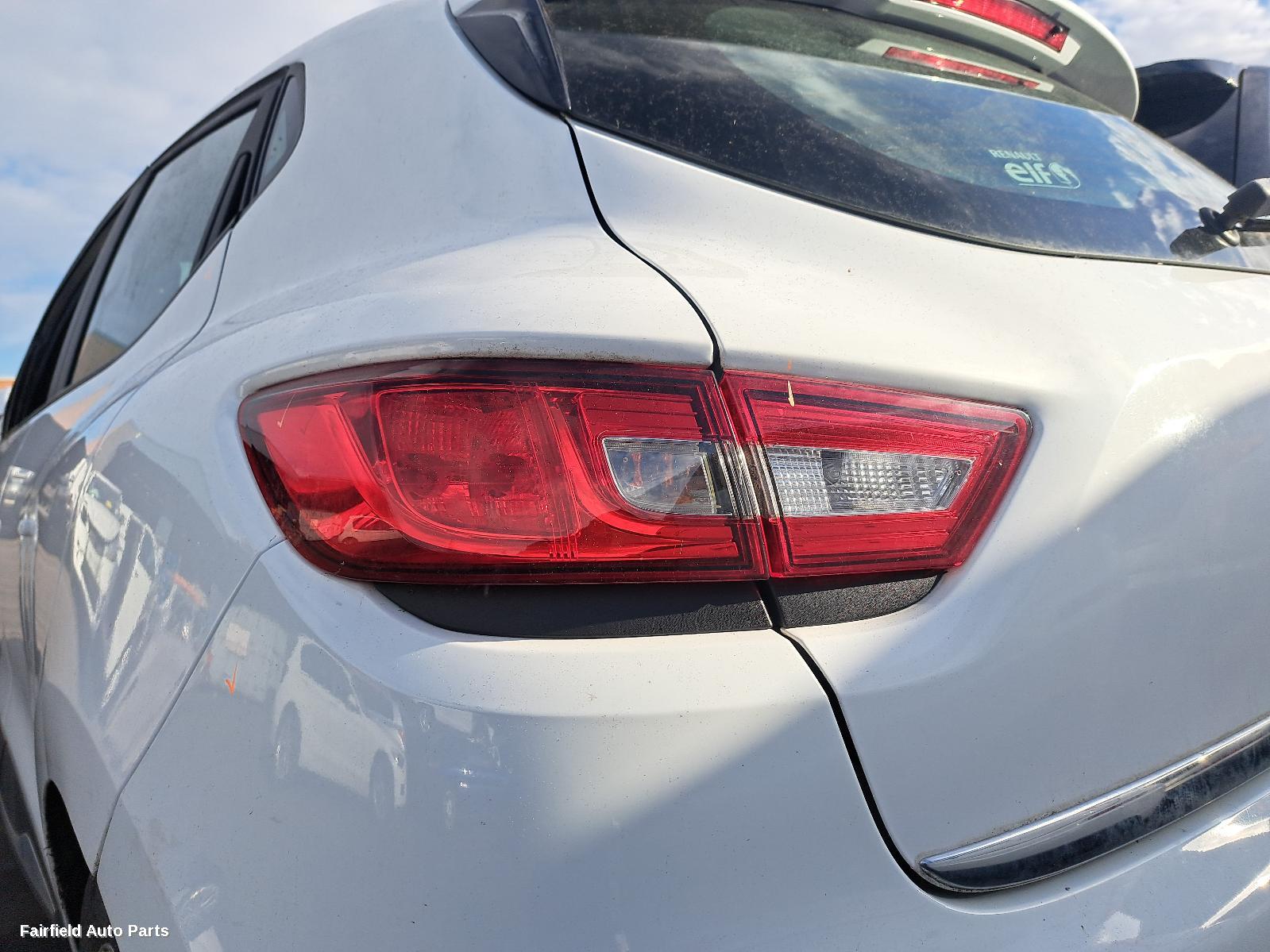 2017 Renault Clio Left Door Mirror