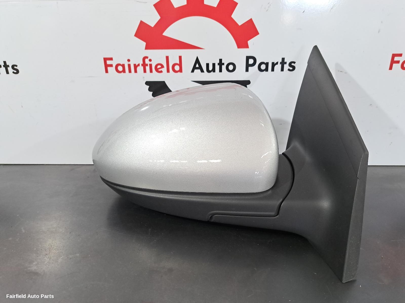 2012 Holden Cruze Right Door Mirror