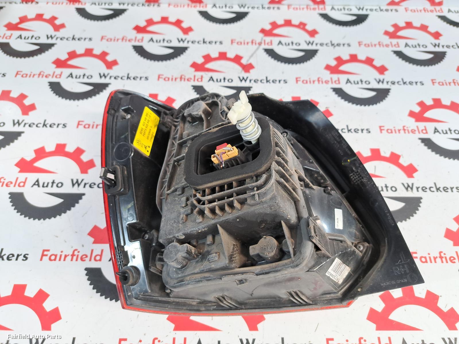 2016 Volkswagen Polo Right Taillight