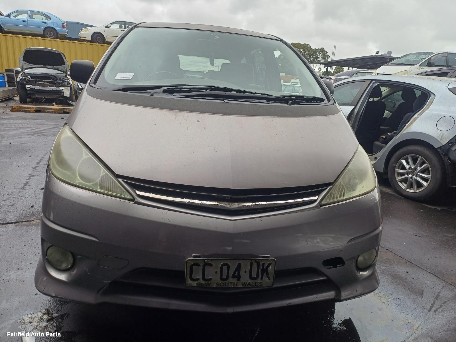 2004 Toyota Estima Left Headlamp