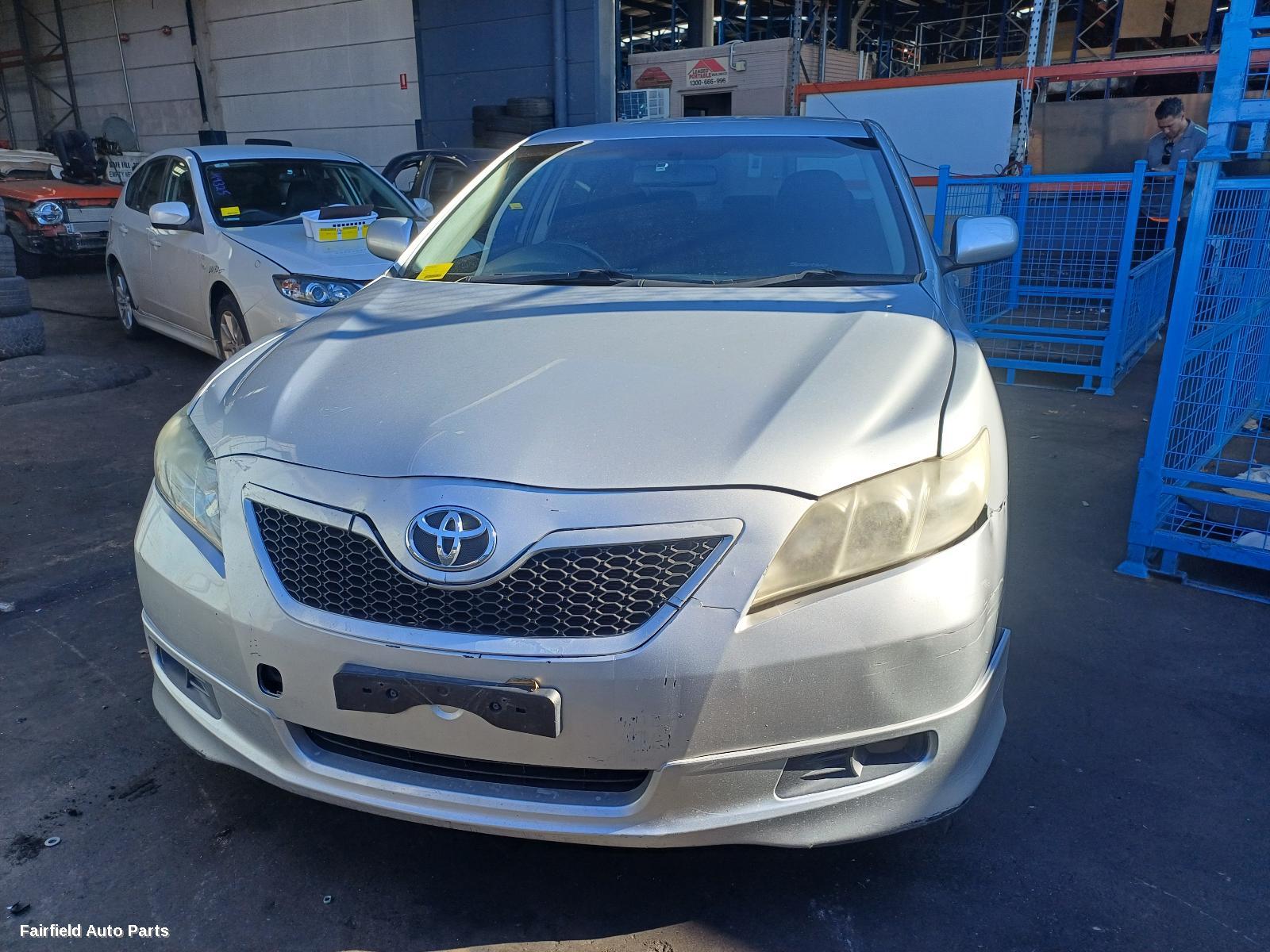 2007 Toyota Camry Right Front Door