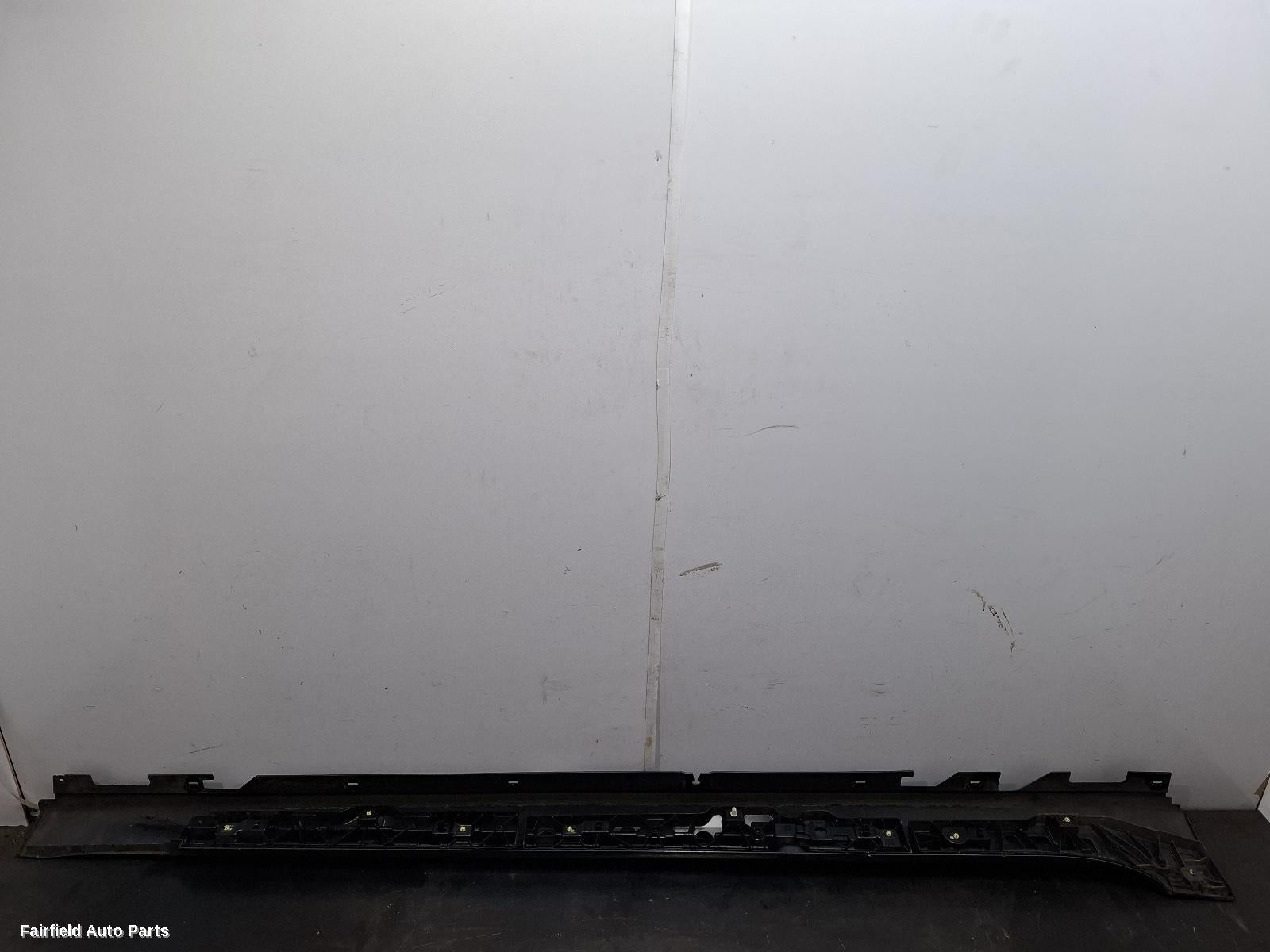 2017-2023 Bmw 5 Series Side Step Skirt