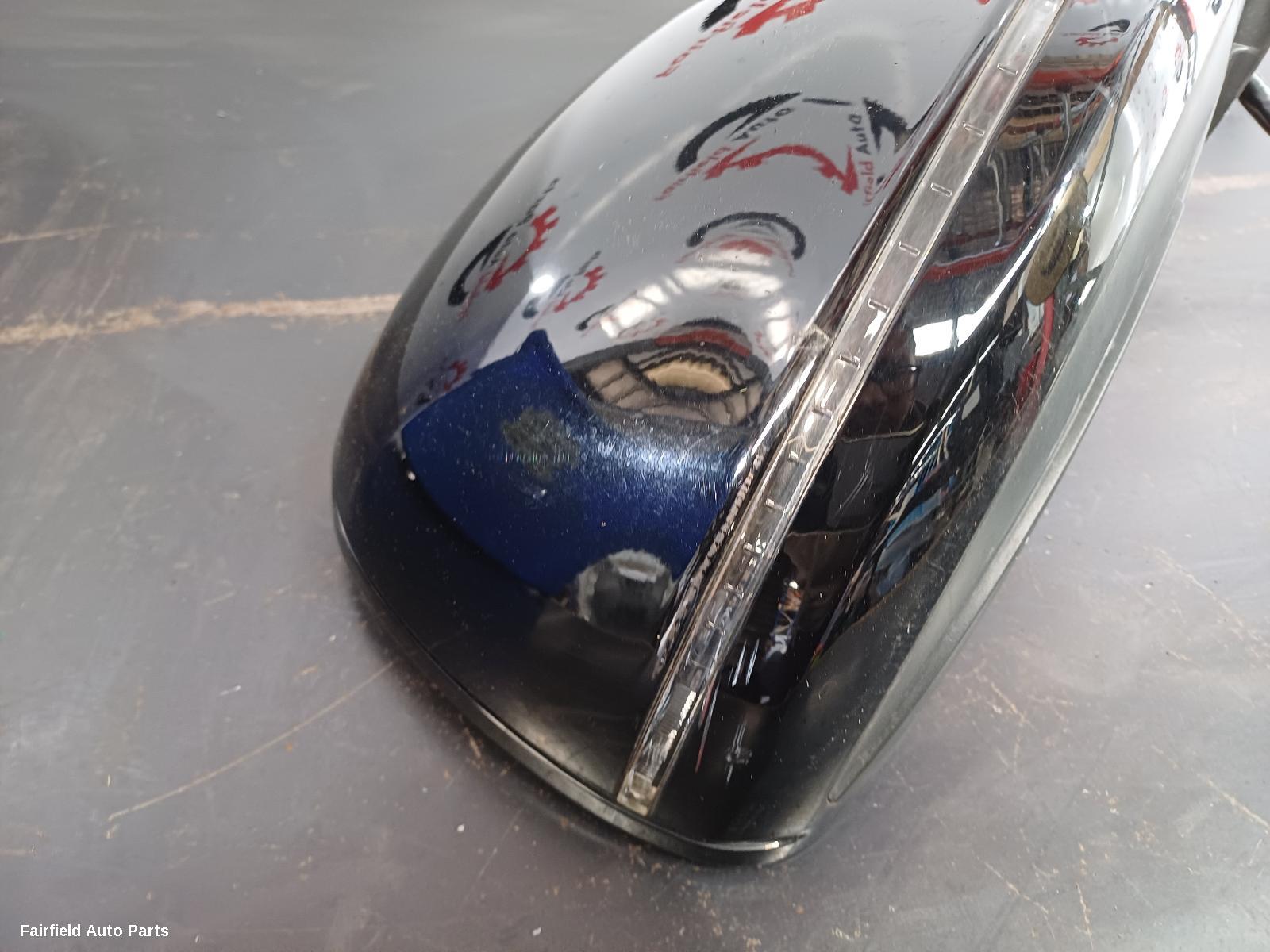 2006-2009 Audi Q7 Right Door Mirror