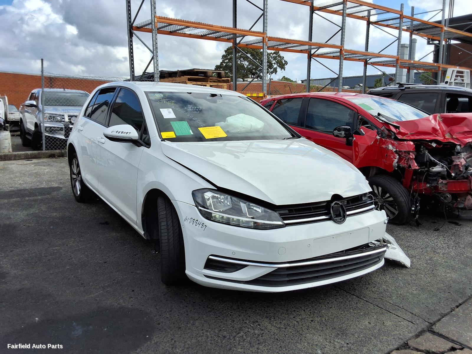 2019 Volkswagen Golf Right Door Mirror