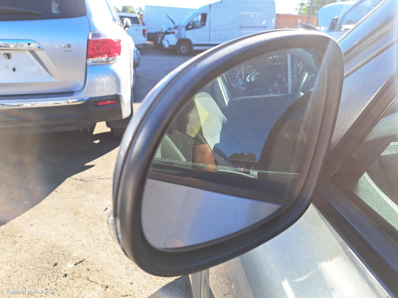 2013 Skoda Yeti Right Door Mirror