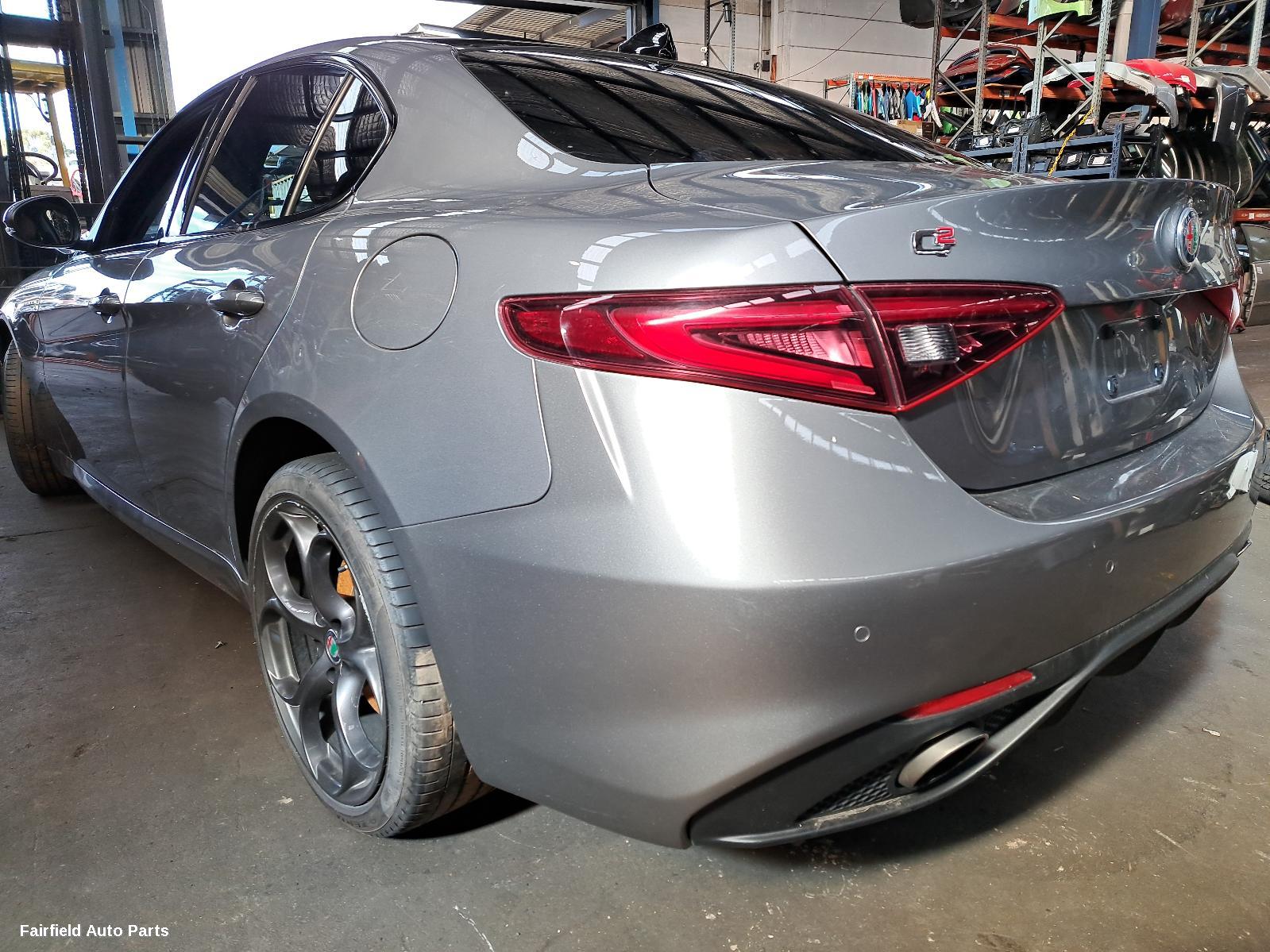 2019 Alfa Romeo Giulia Gear Stick Shifter