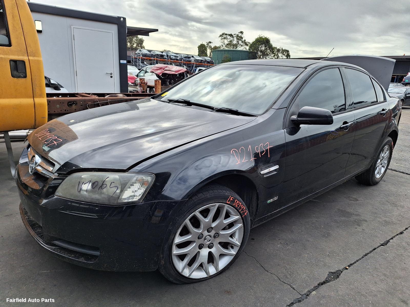 2010 Holden Commodore Grille