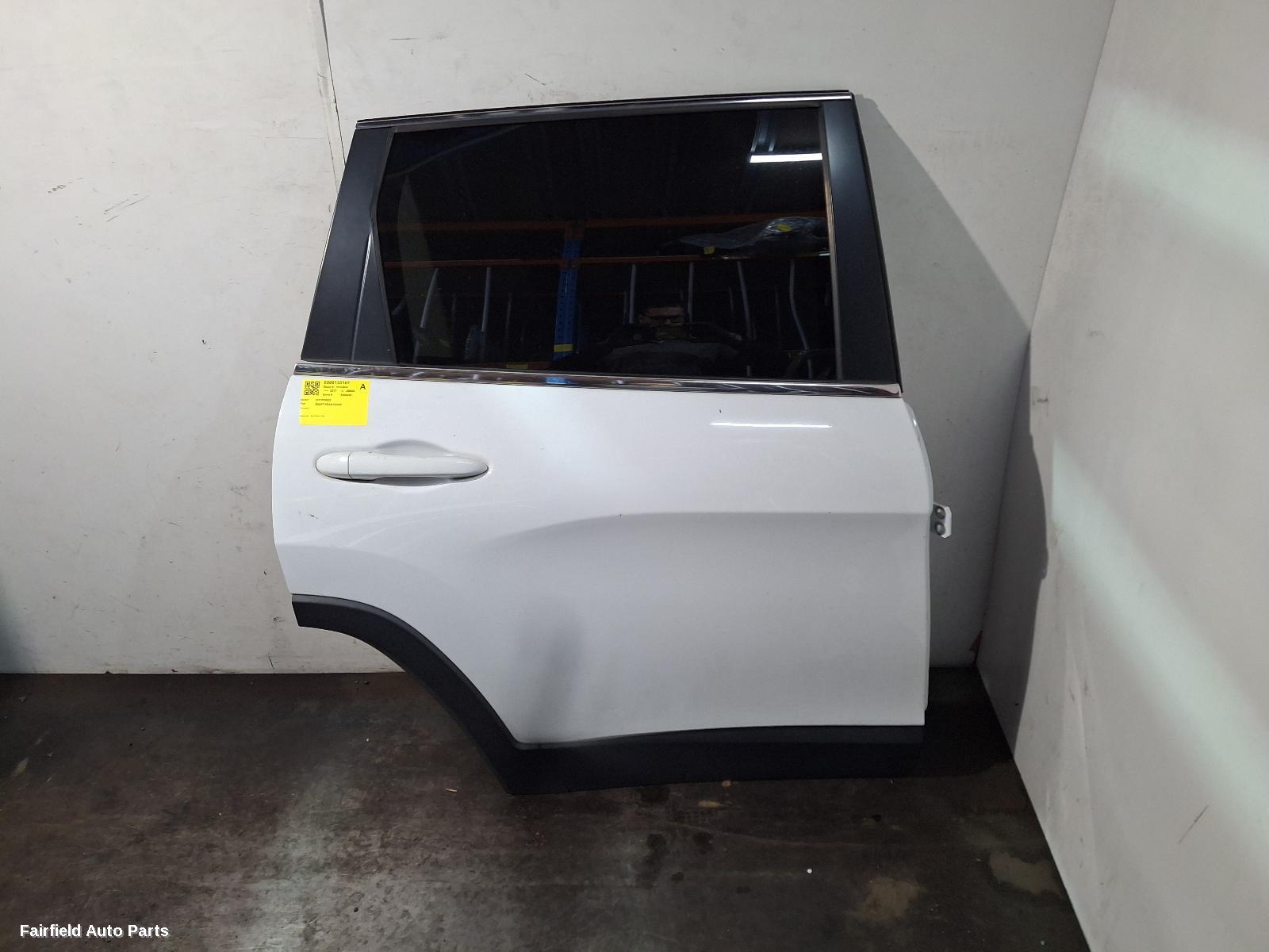 2014-2022 Jeep Cherokee Right Rear Door Sliding