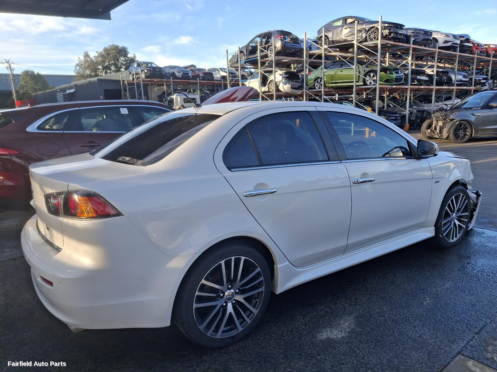 2016 Mitsubishi Lancer Right Taillight
