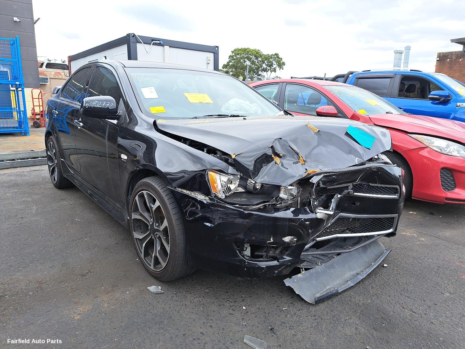 2012 Mitsubishi Lancer Left Taillight