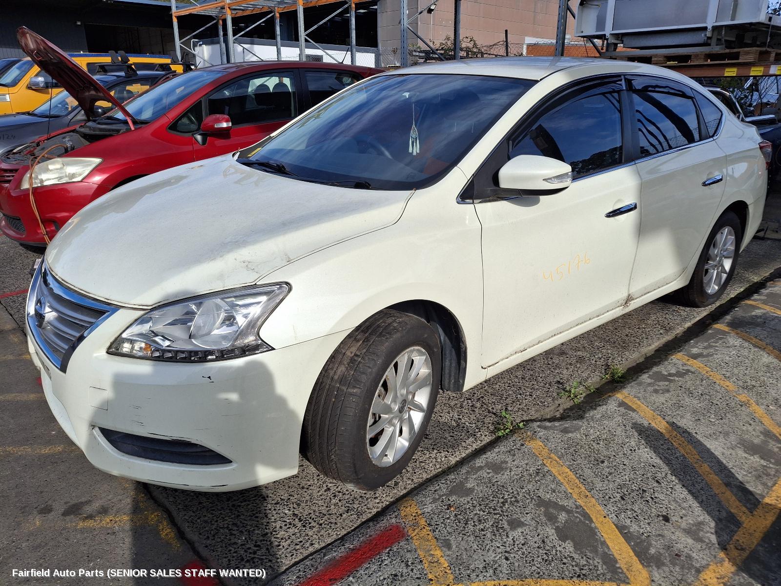 2012-2017 Nissan Pulsar Left Rear Door Sliding