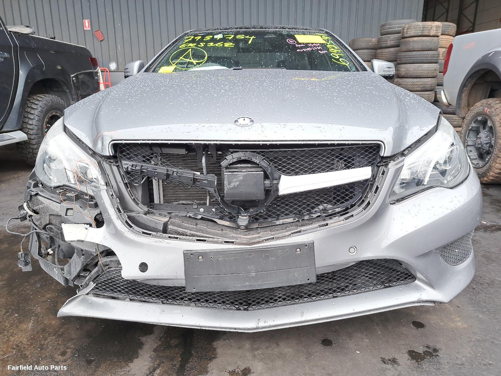 2015 Mercedes E Class Right Guard