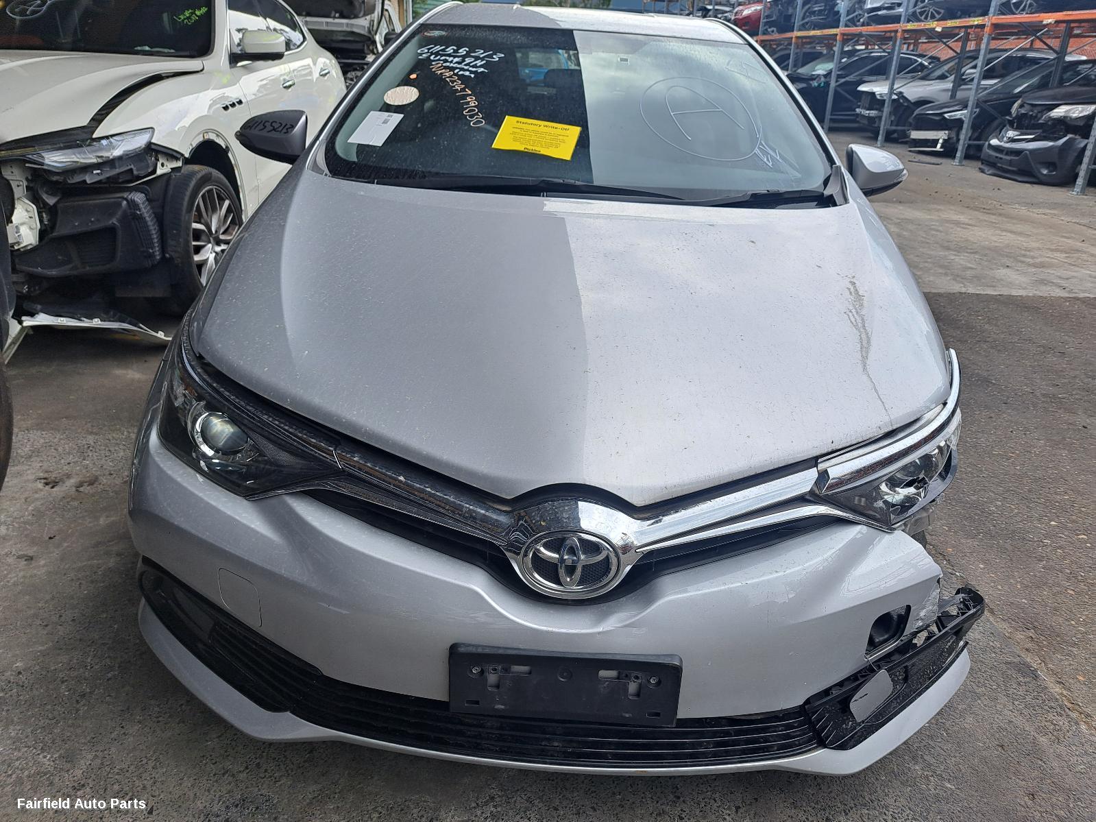 2015 Toyota Corolla Right Taillight