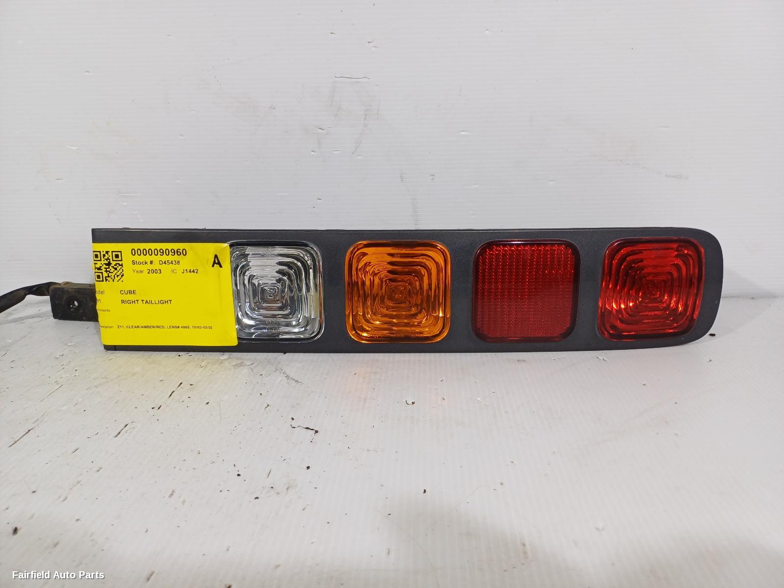 2002-2005 Nissan Cube Right Taillight