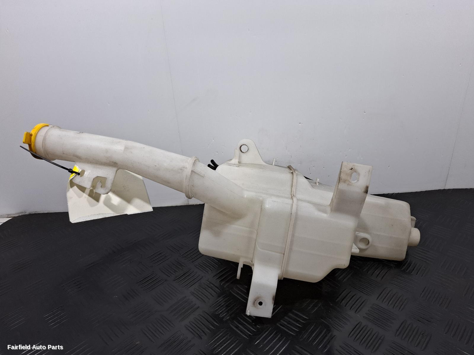 2012-2015 Mazda Cx9 Washer Bottle