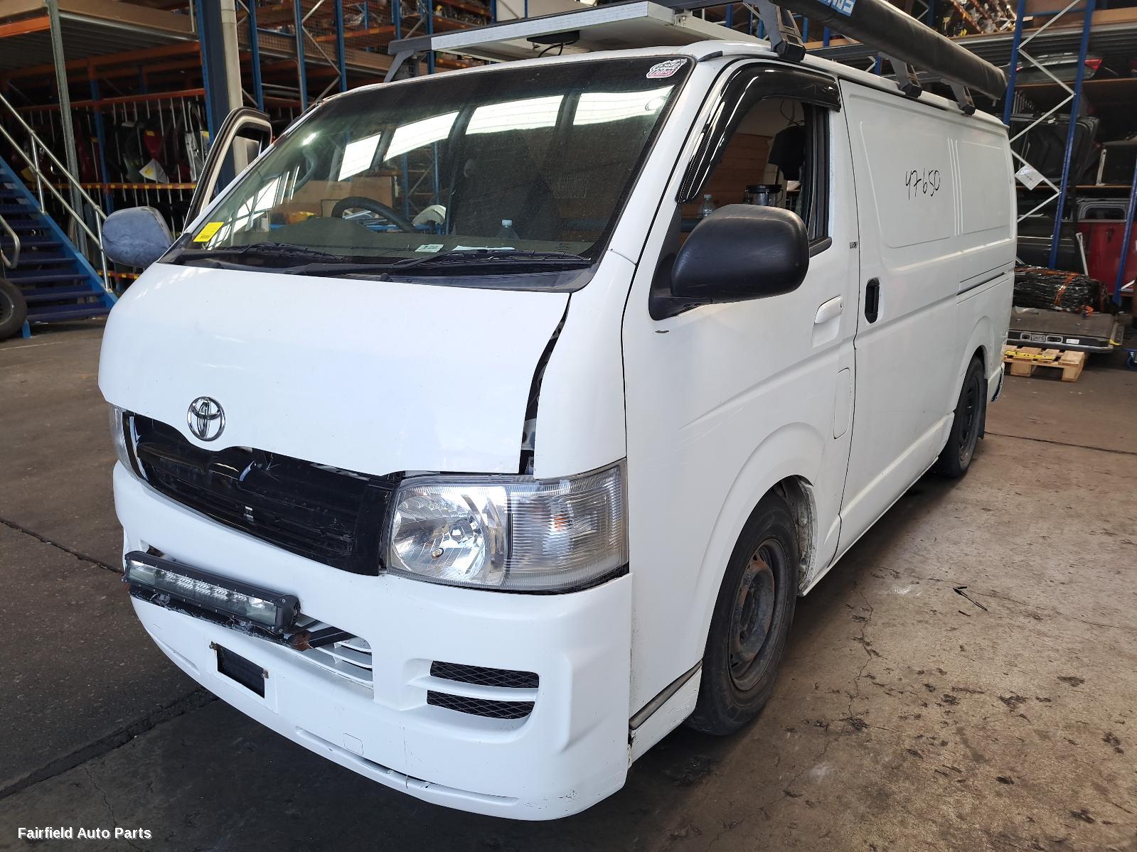 2005-2009 Toyota Hiace Axle