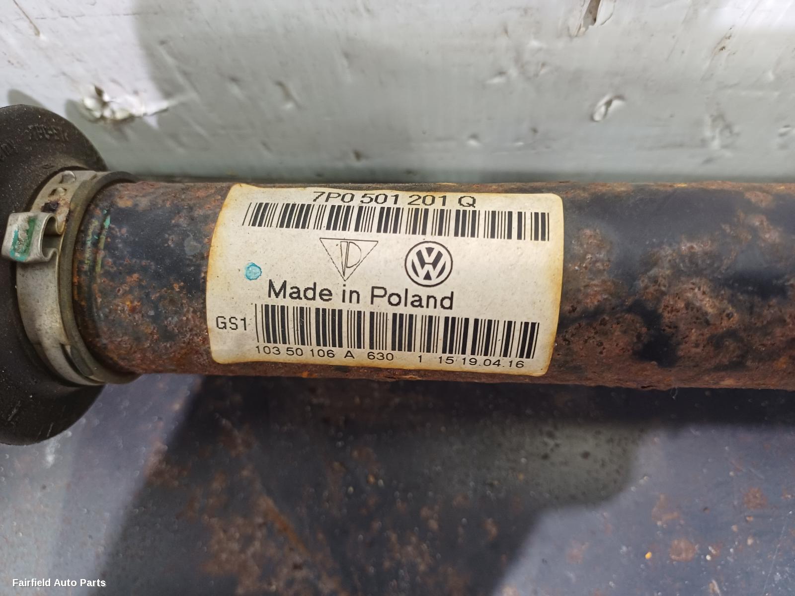 2010-2018 Porsche Cayenne Left Driveshaft
