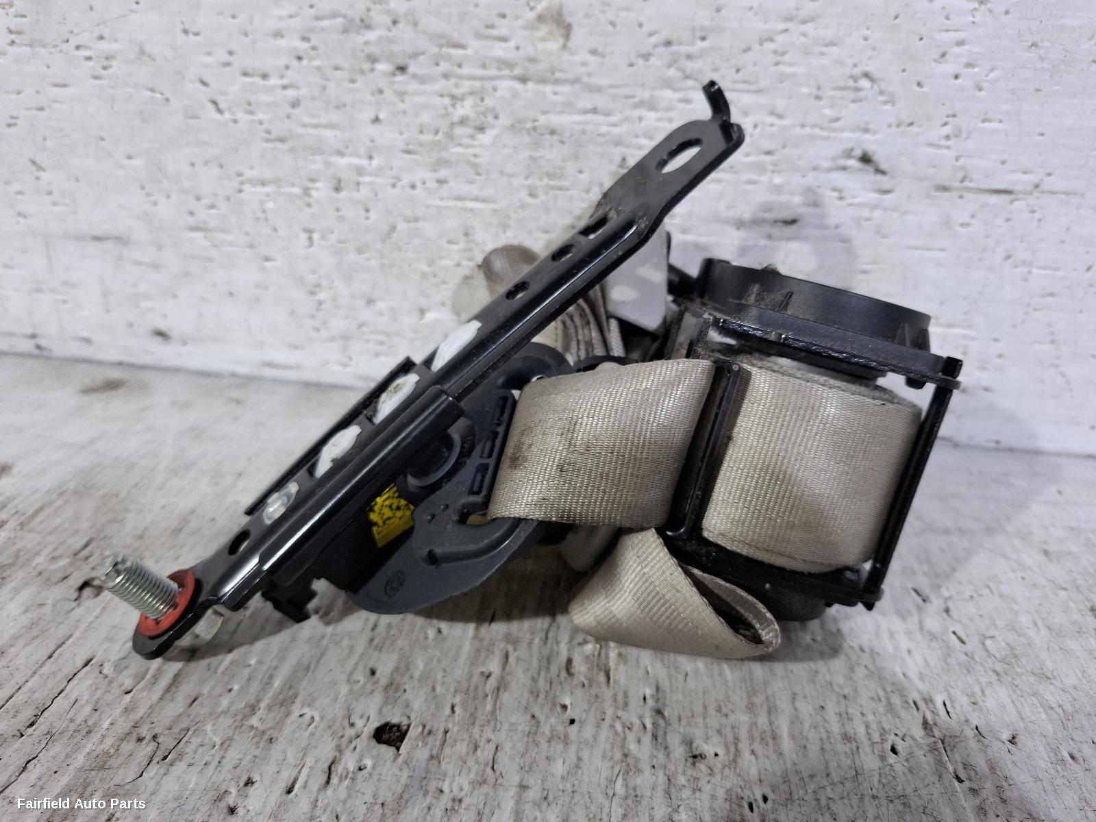 2015-2025 Ldv G10 Seatbelt Stalk