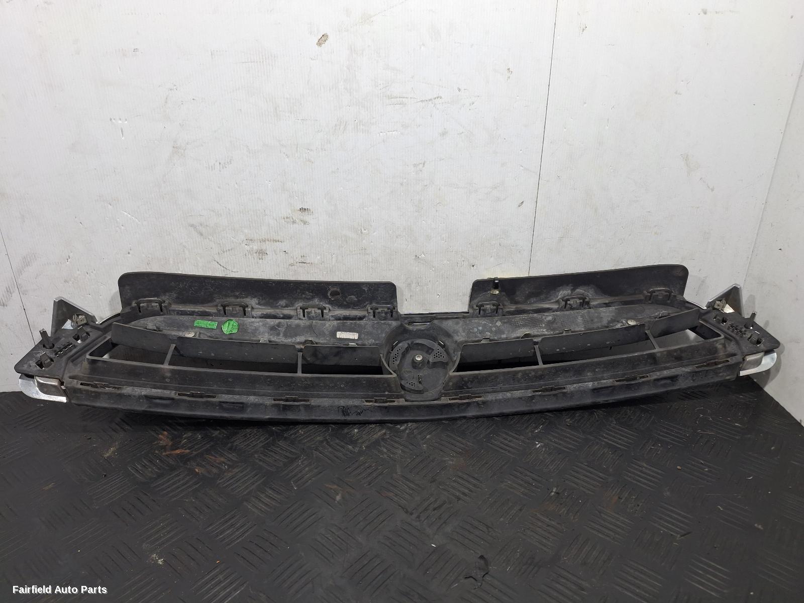 2015-2018 Holden Captiva Grille