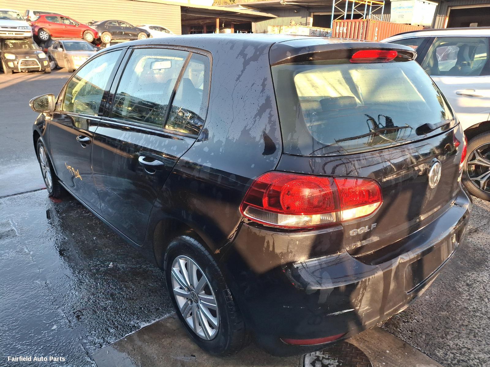 2012 Volkswagen Golf Left Guard