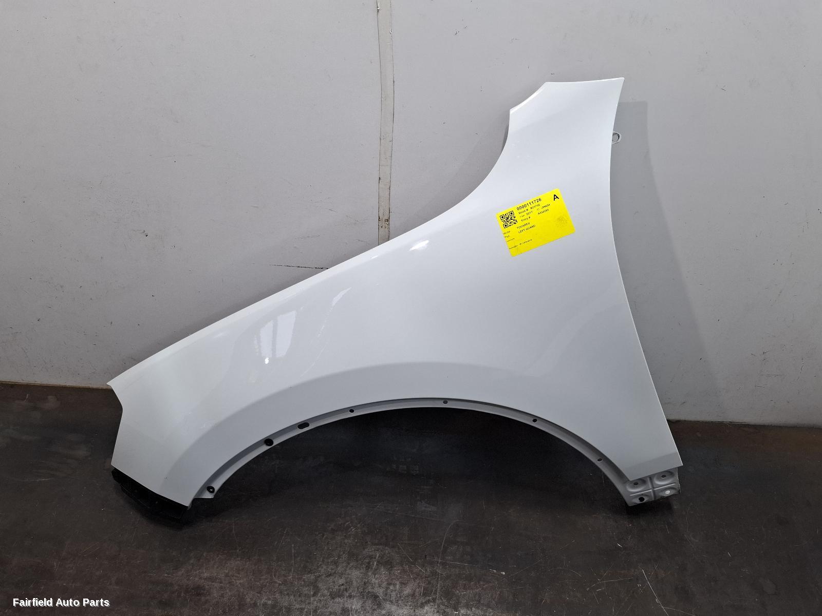 2010-2018 Volkswagen Touareg Left Guard