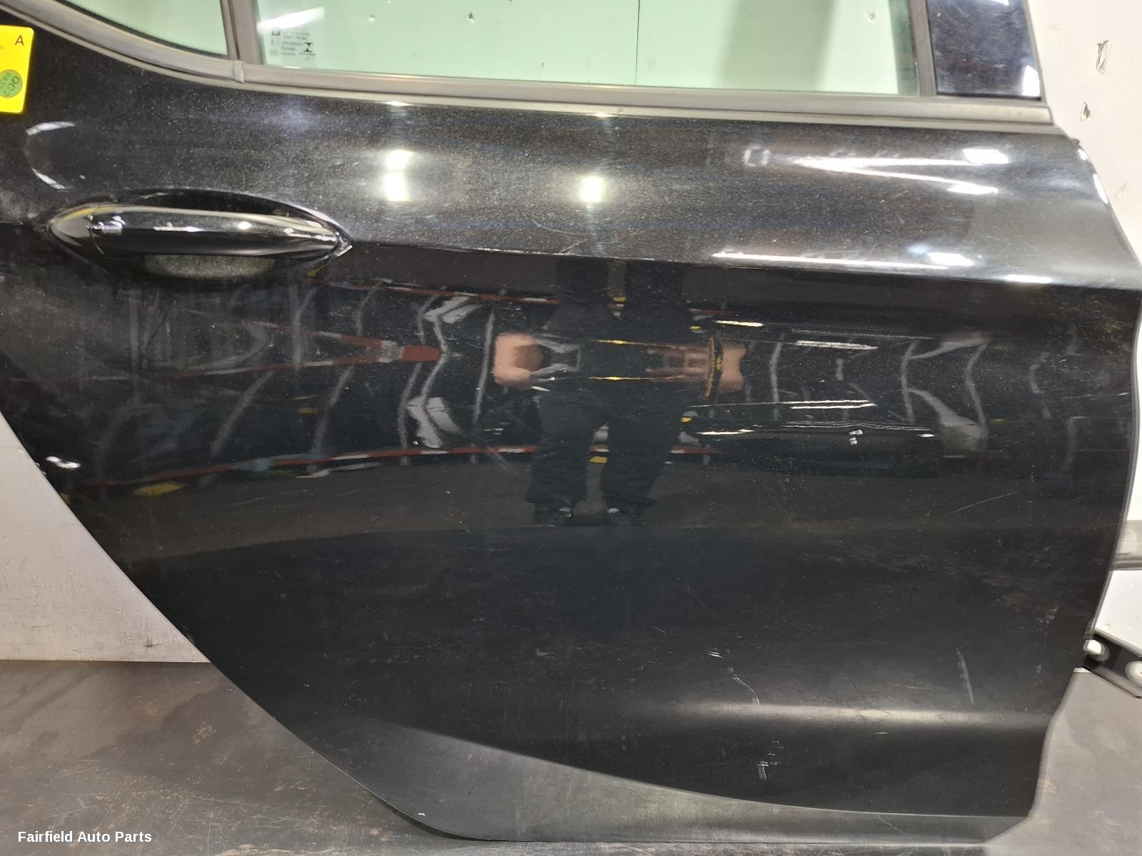 2016-2020 Holden Astra Right Rear Door Sliding
