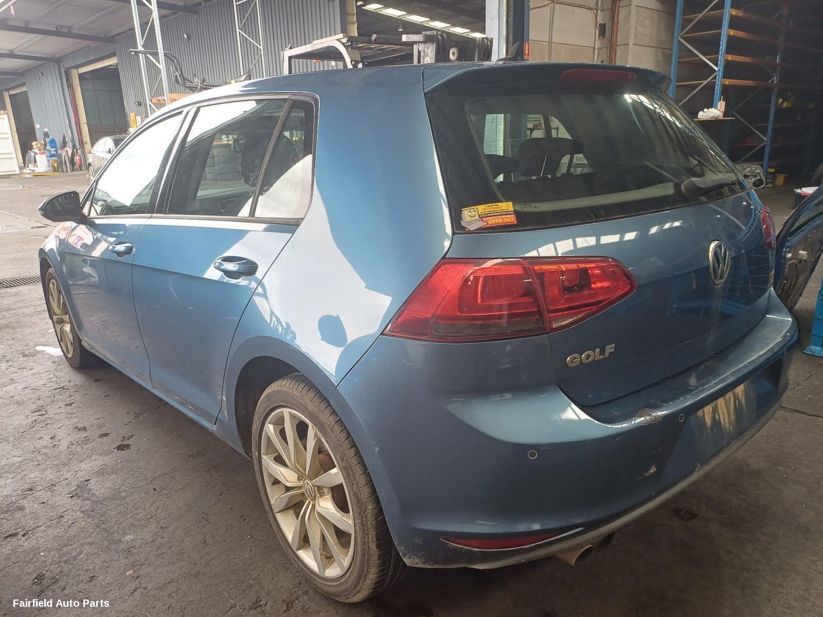 2013 Volkswagen Golf Left Front Strut