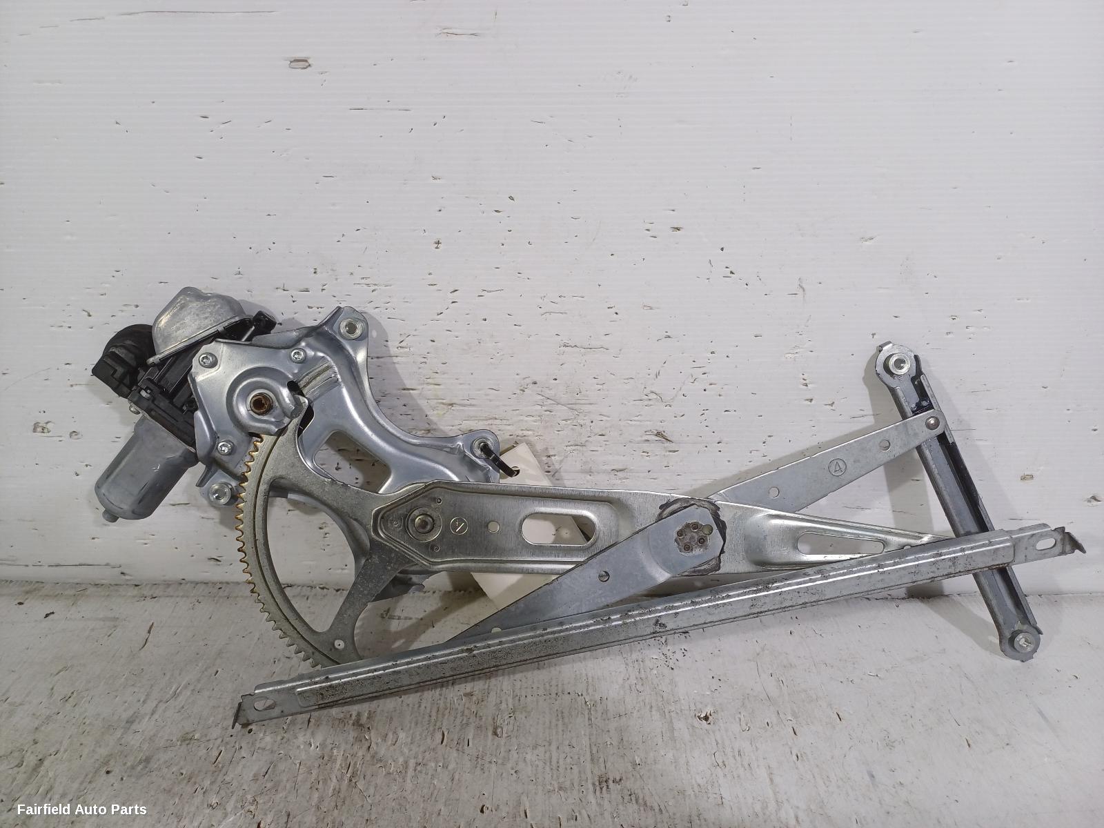 2011-2019 Toyota Yaris Right Front Window Reg Motor