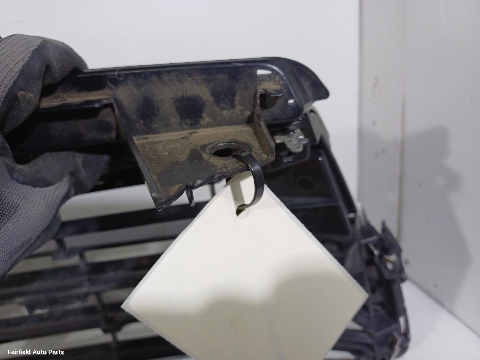 2016-2021 Toyota Kluger Grille