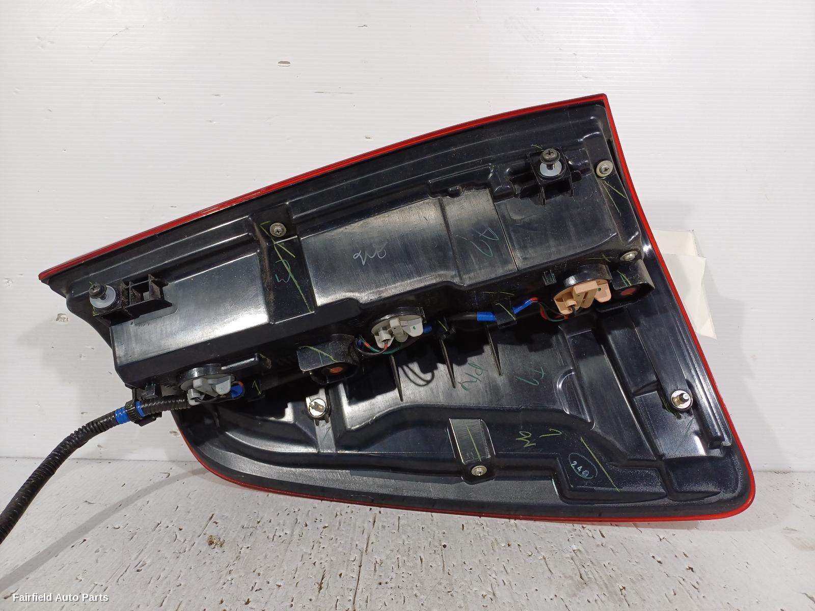 2024 Mazda Bt50 Left Taillight