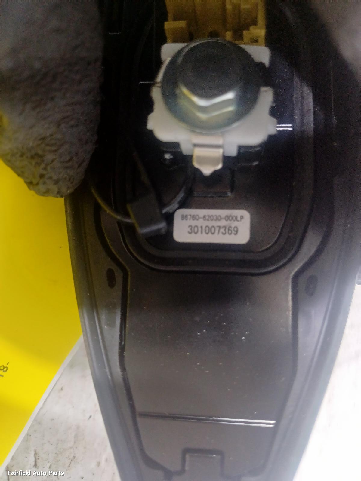 2018-2025 Lexus Ux Antenna