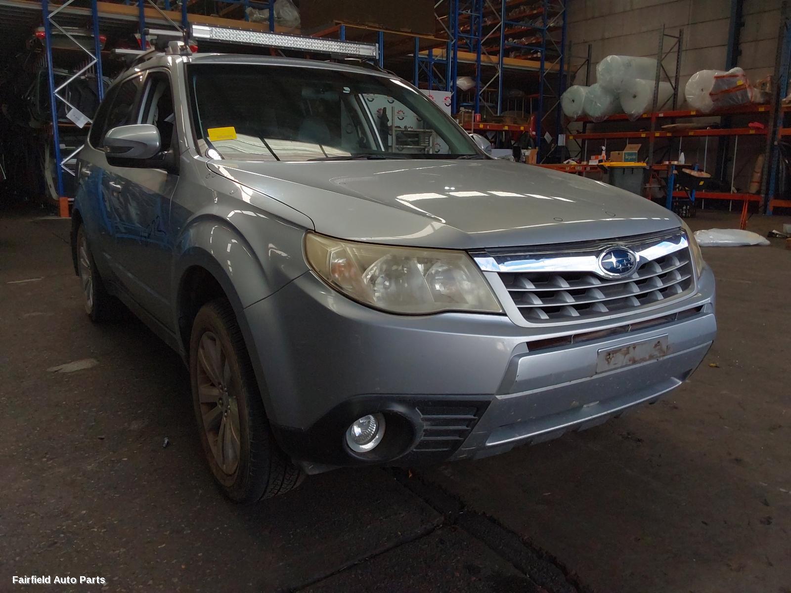 2012 Subaru Forester Left Guard