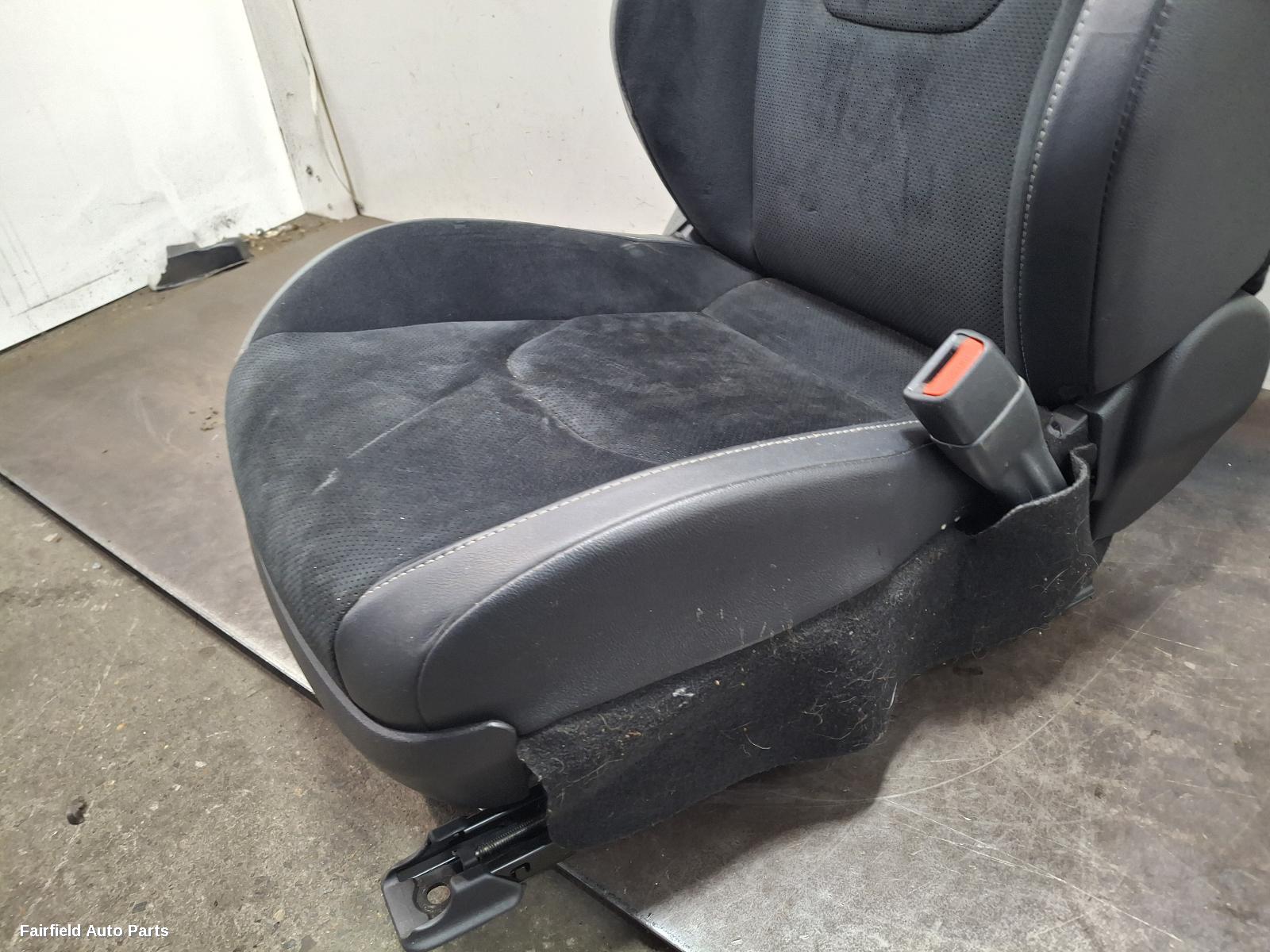 2018-2025 Toyota Corolla Front Seat