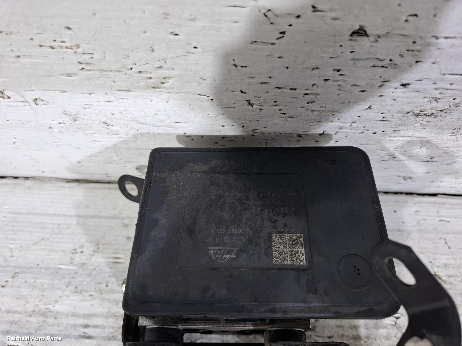 2013-2019 Mazda 3 Abs Pump Modulator