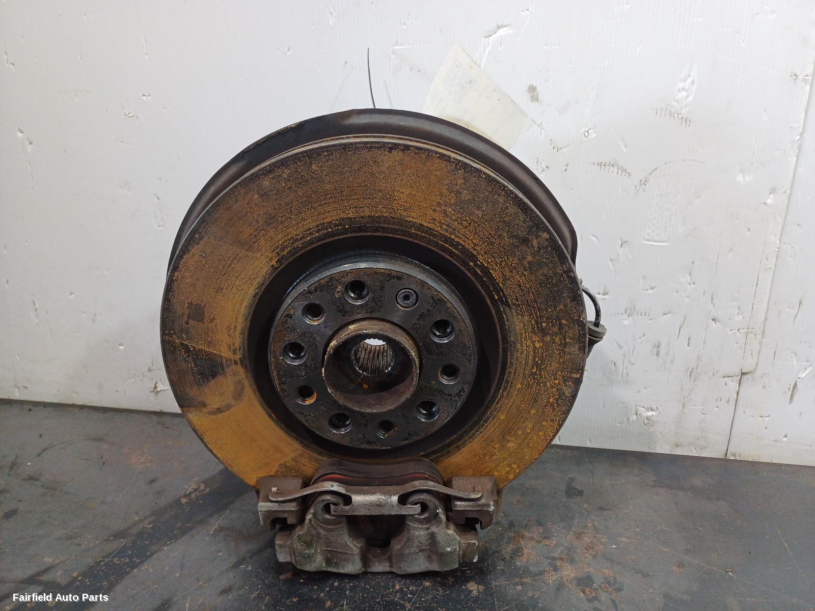 2011-2020 Alfa Romeo Giulietta Left Front Hub Assembly