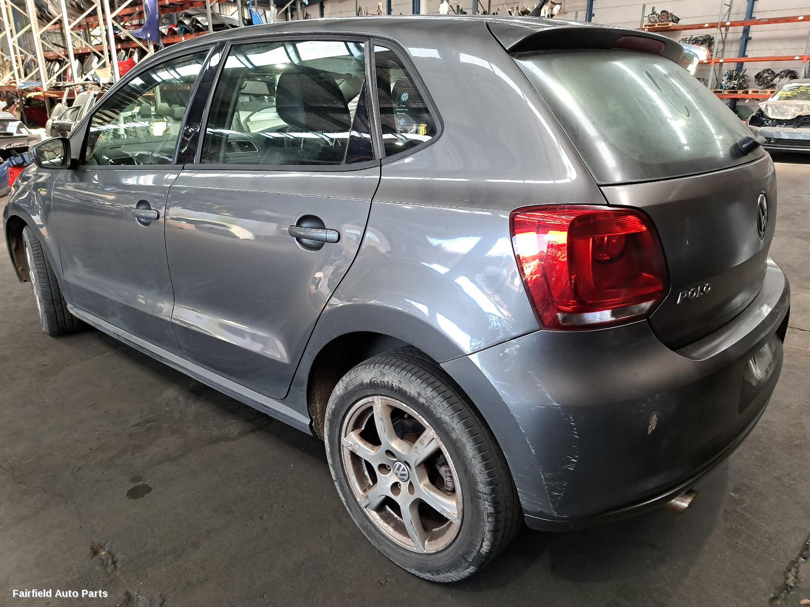 2011 Volkswagen Polo Right Taillight