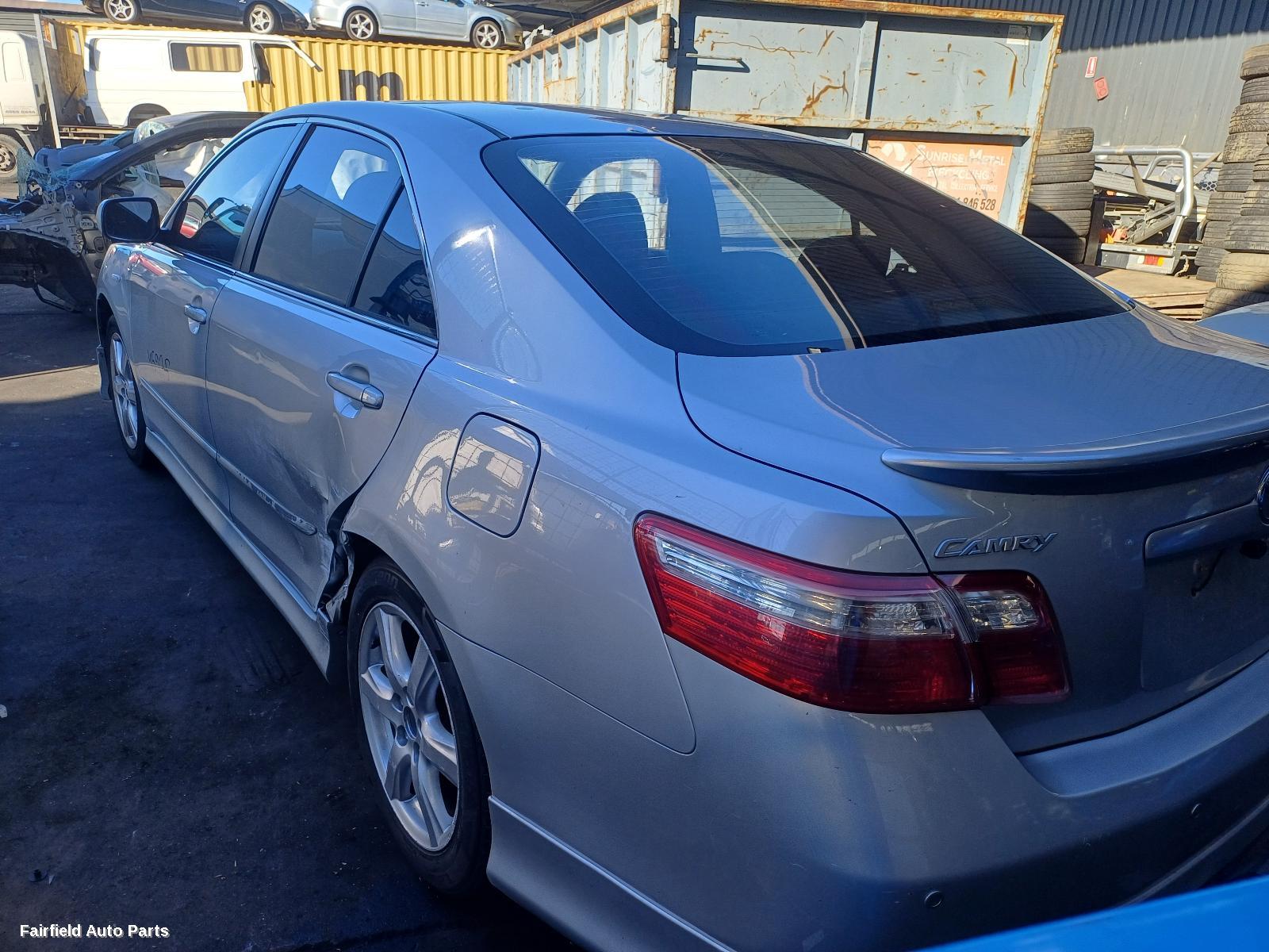 2007 Toyota Camry Right Front Door