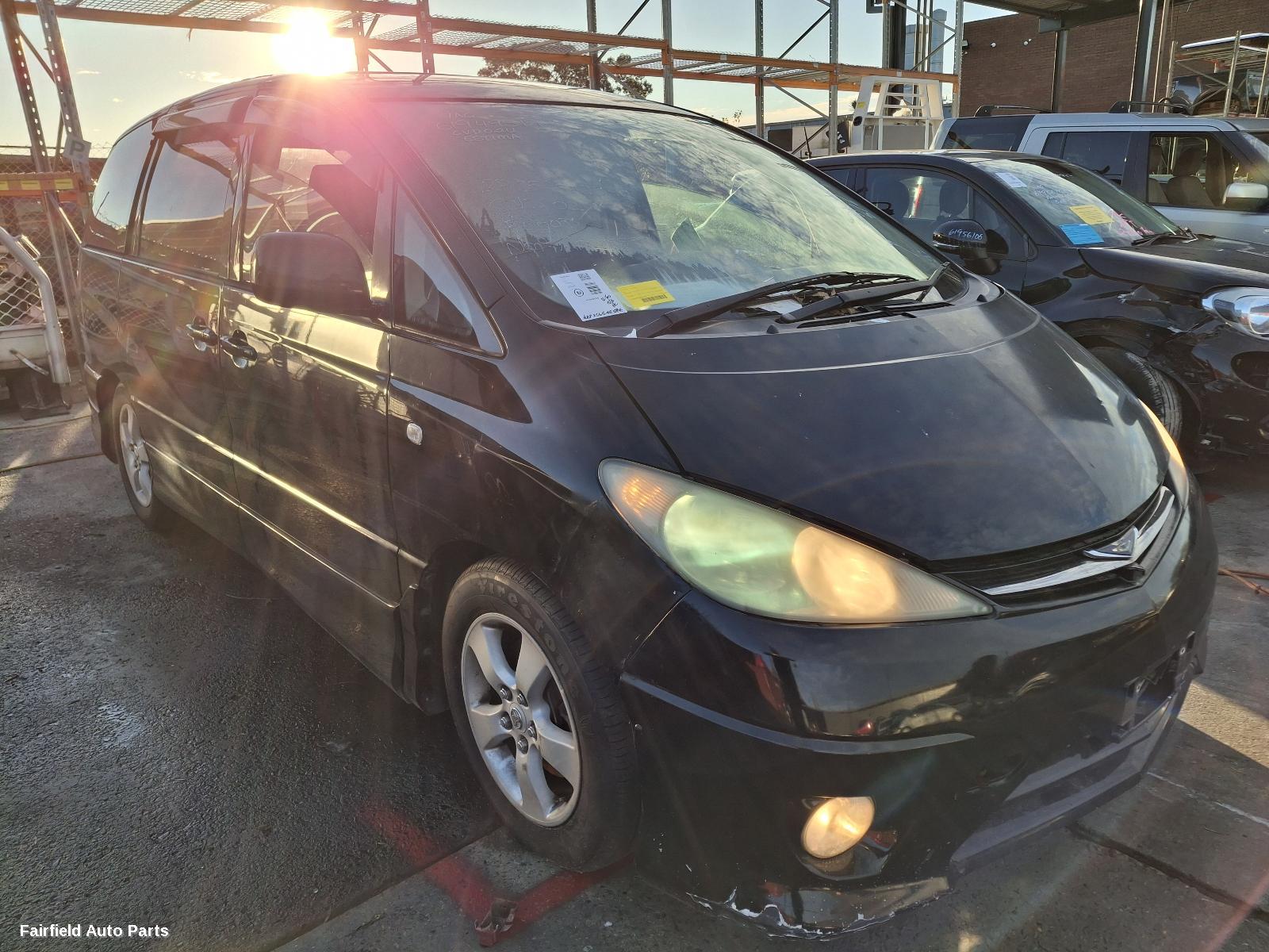 2003 Toyota Estima Left Guard